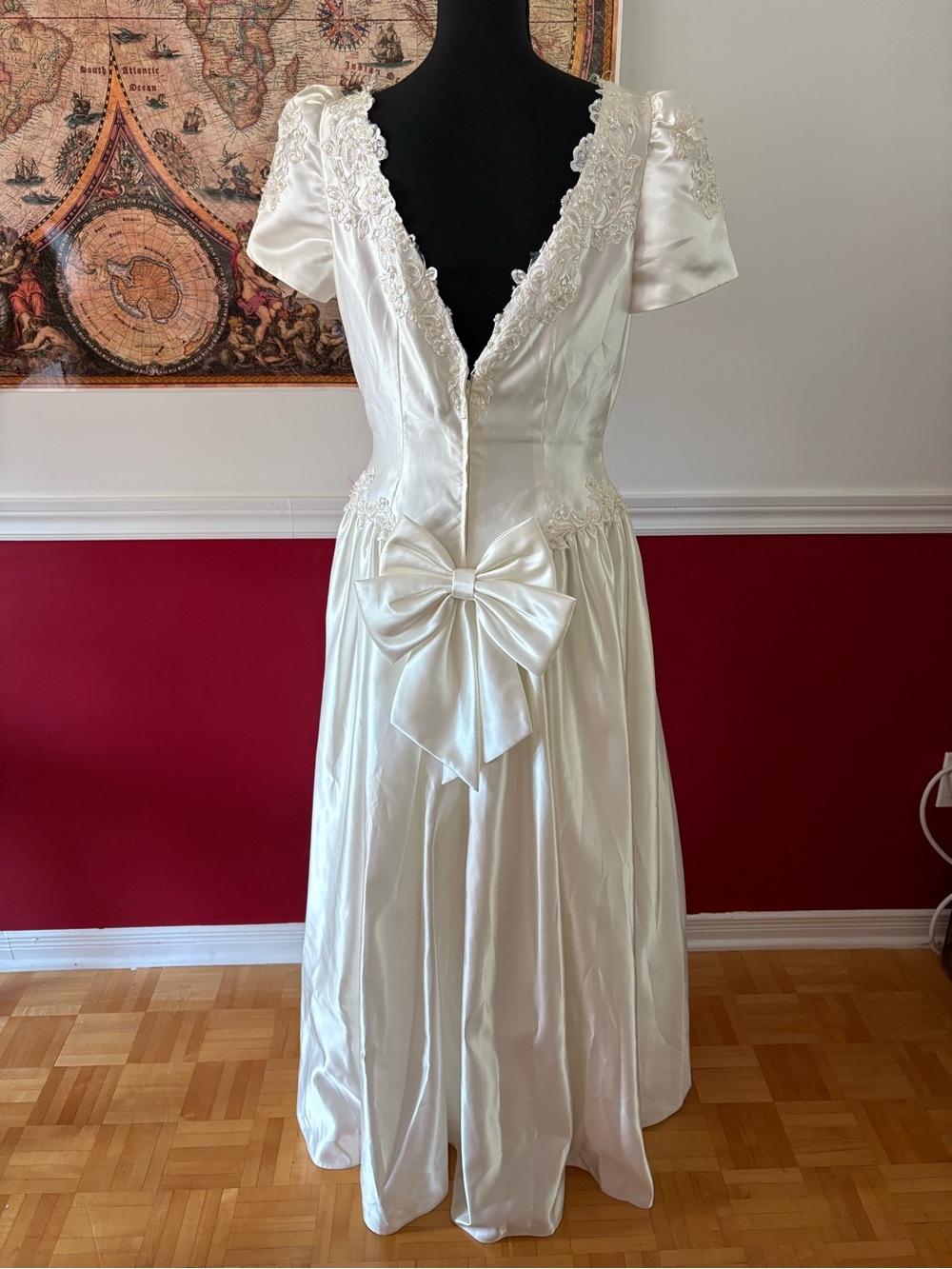 Vintage Cream Satin Wedding Princess Dress with Bow